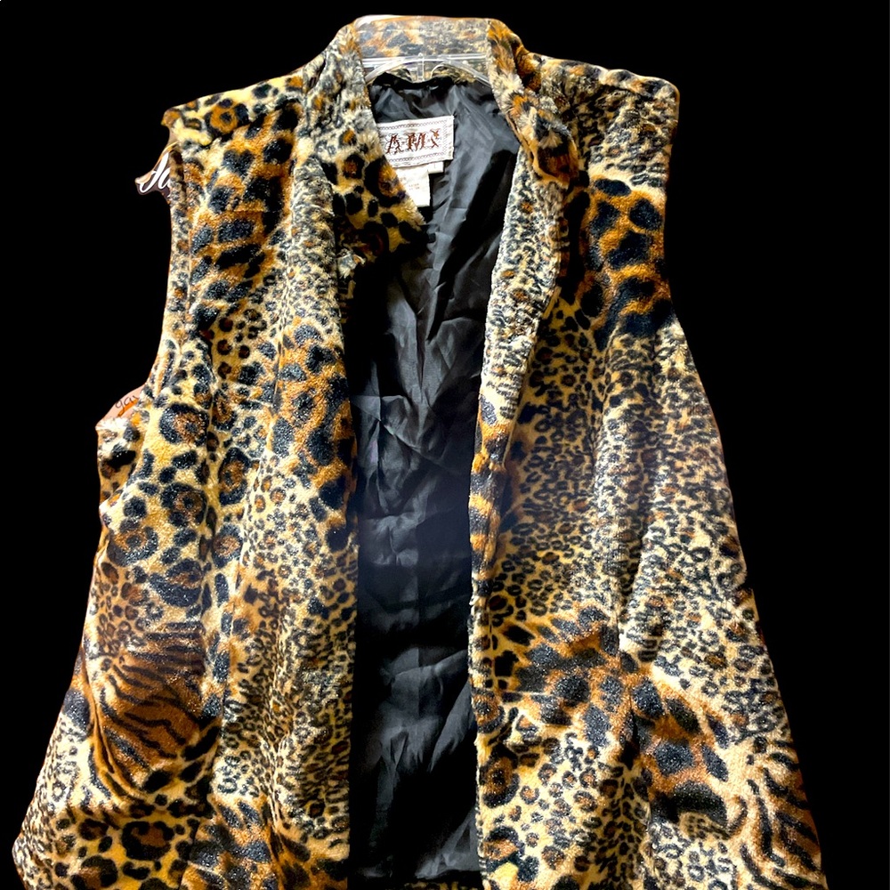 Faux fur vest Animal print